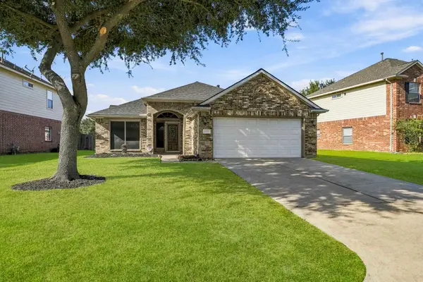 12911 Greens Manor Lane, Houston, TX 77044