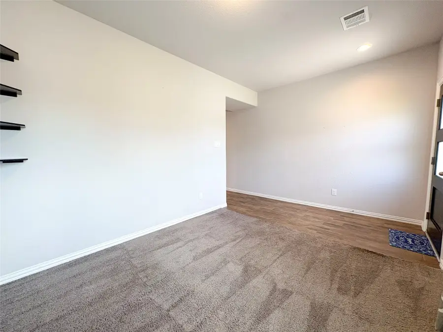140 Kelly Street, Angleton, TX 77515 - #3