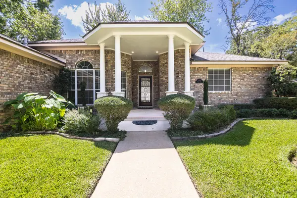 104 Peach Tree Street, Huntsville, TX 77320