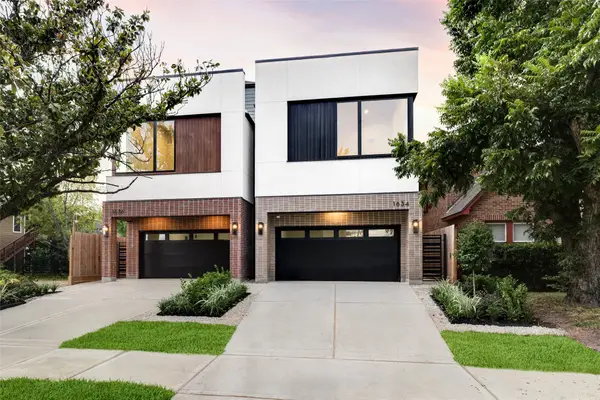 1634 Castle Court, Houston, TX 77006