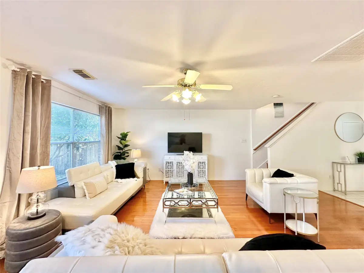 8223 Golf Green Circle, Houston, TX 77036 - Image #1