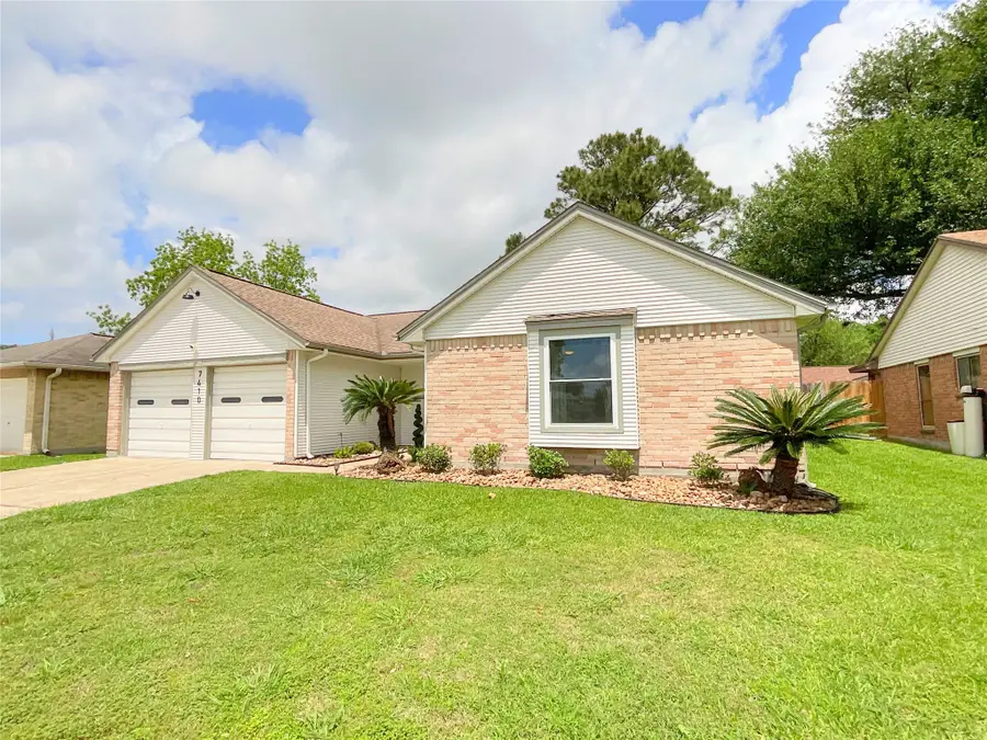7410 Shoshone Drive, Baytown, TX 77521 - #2