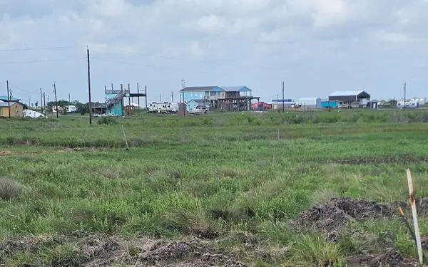 00 Titanic Street, Sargent, TX 77414