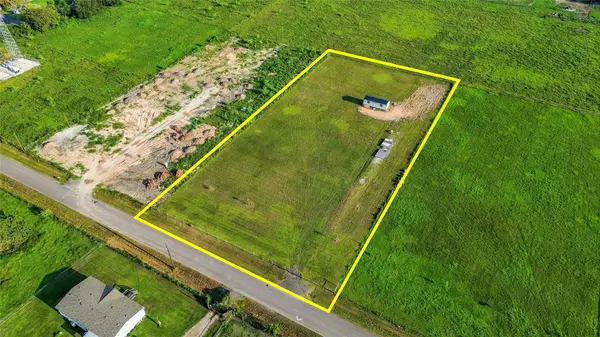 11835 33rd Street, Santa Fe, TX 77510