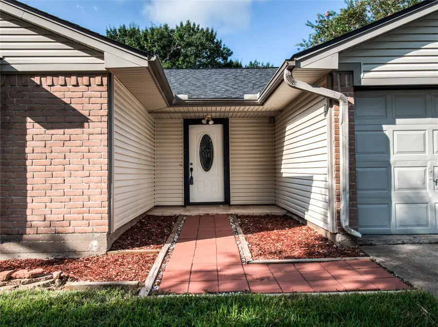 6726 Grant Drive, Richmond, TX 77469 - Image #2