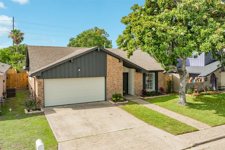 15 Tradewinds Drive, Galveston, TX 77554 - #2