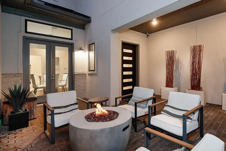 117 Westeroak Court, Montgomery, TX 77316 - Image #2