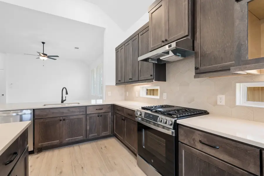 333 Gambels Quail Road, Waller, TX 77447 - Image #3