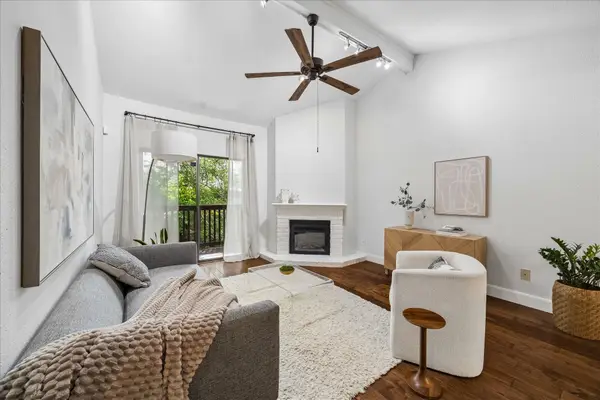 11711 Memorial Drive #272, Houston, TX 77024