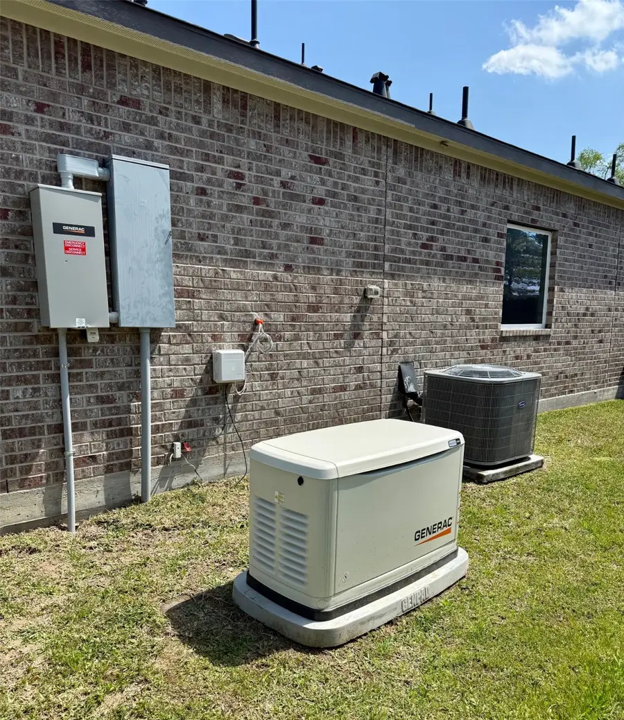 15068 Meadow Glen N, Conroe, TX 77306 - Image #3