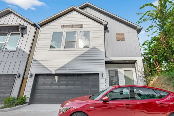 833 Dorchester St Street #E, Houston, TX 77022