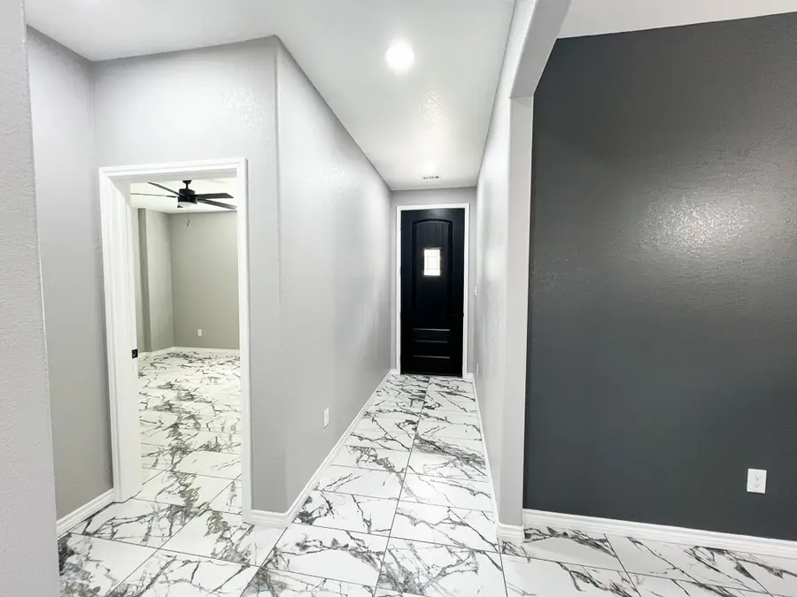 1203 Smith Street, Navasota, TX 77868 - Image #2