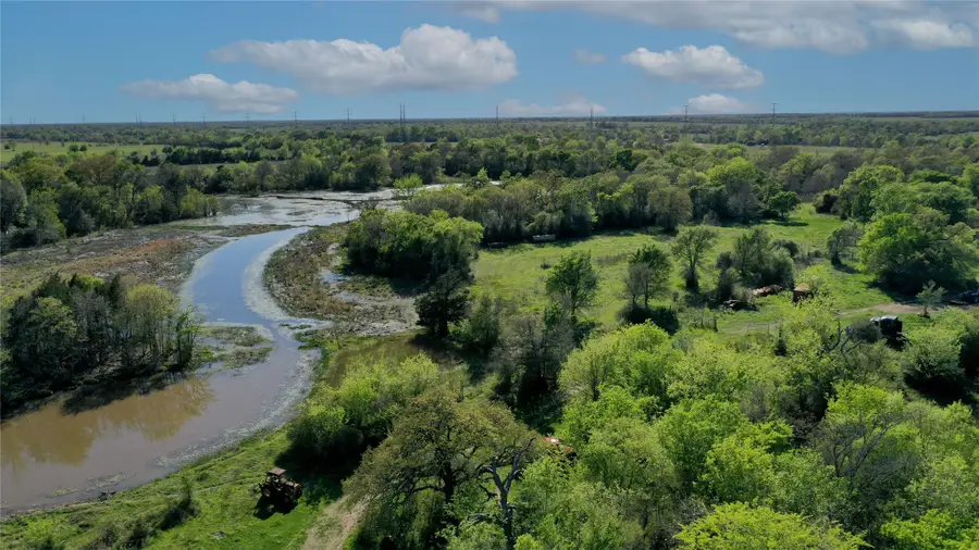 19046 County Road 124, Bedias, TX 77831 - Image #2