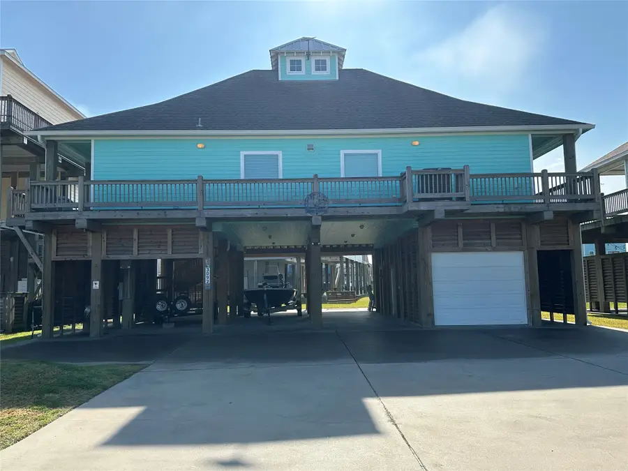 3092 Patty, Crystal Beach, TX 77650 - #2