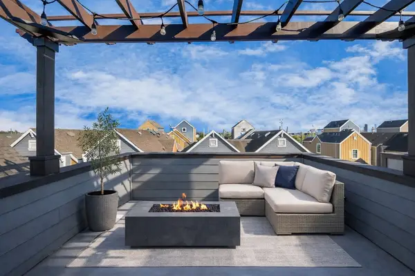 734 N Shepherd Drive, Houston, TX 77007