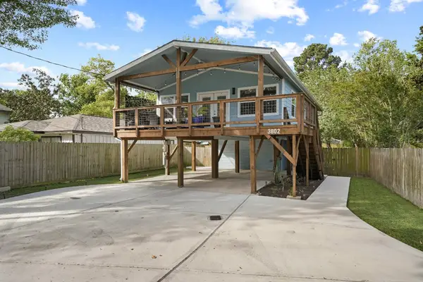 3802 Bayshore Drive, Bacliff, TX 77518
