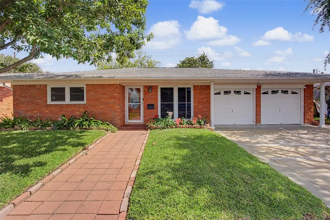 7213 Youpon Drive, Galveston, TX 77551 - #1