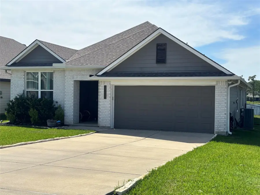 311 Shoreview Drive, Conroe, TX 77303 - #2