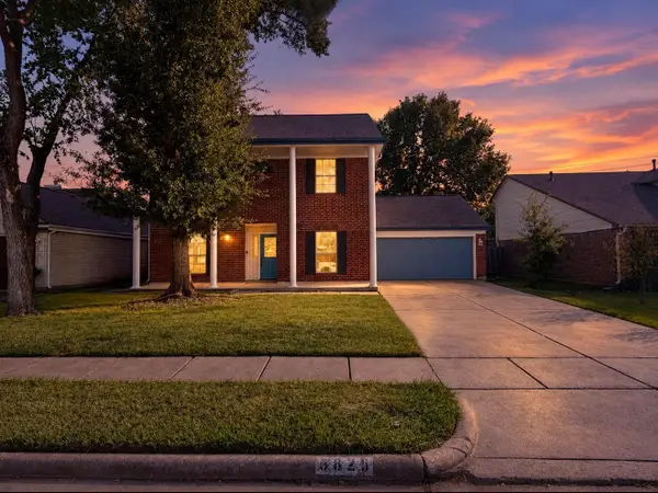 3825 Redbud Drive, La Porte, TX 77571