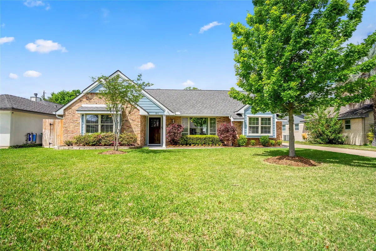 1911 Stebbins Drive, Houston, TX 77043 - #1