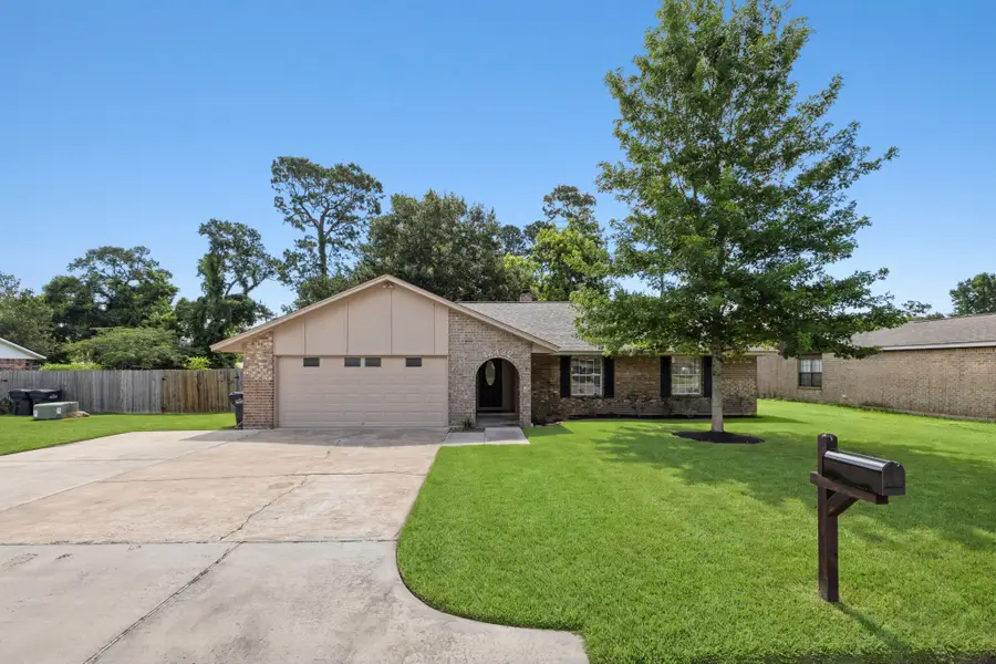 12422 Old River Drive, Baytown, TX 77523 - #2