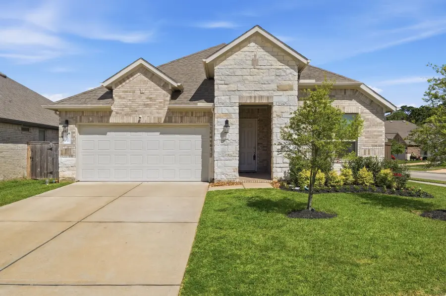 1233 Antelope Passing Drive, Montgomery, TX 77316 - #2