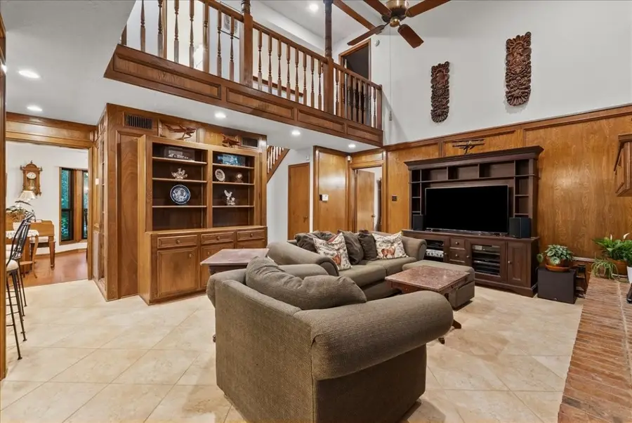1810 Hunt Drive, Friendswood, TX 77546 - #2