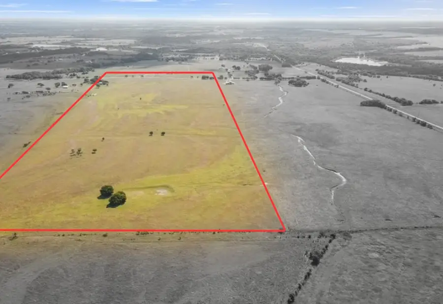 215 Hill County Rd 4319, Milford, TX 76670 - Image #2