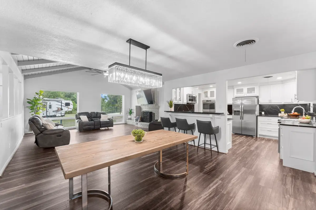 910 Imperial Lane, Huffman, TX 77336 - Image #1