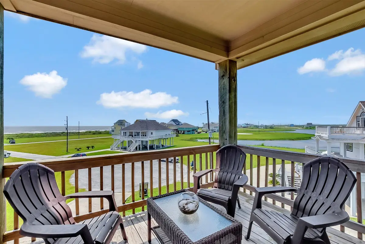708 Kyndall Corner, Port Bolivar, TX 77650 - #1