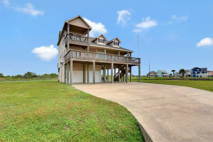 708 Kyndall Corner, Port Bolivar, TX 77650 - #3