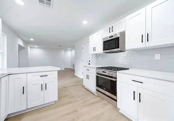 10031 Valley Park Drive, Houston, TX 77078