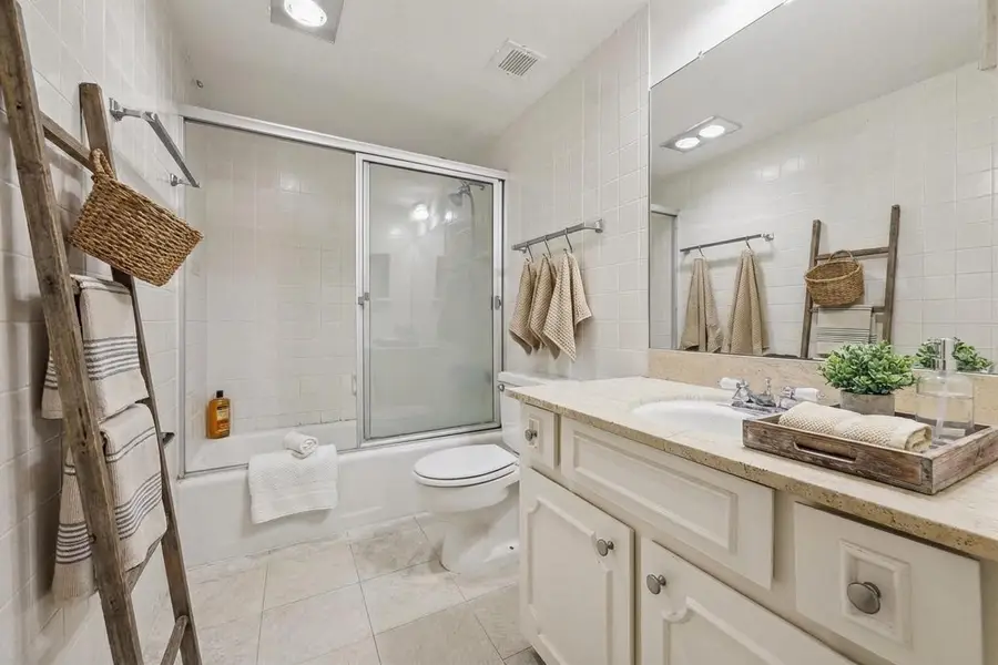 5050 Ambassador Way #210, Houston, TX 77056 - #2