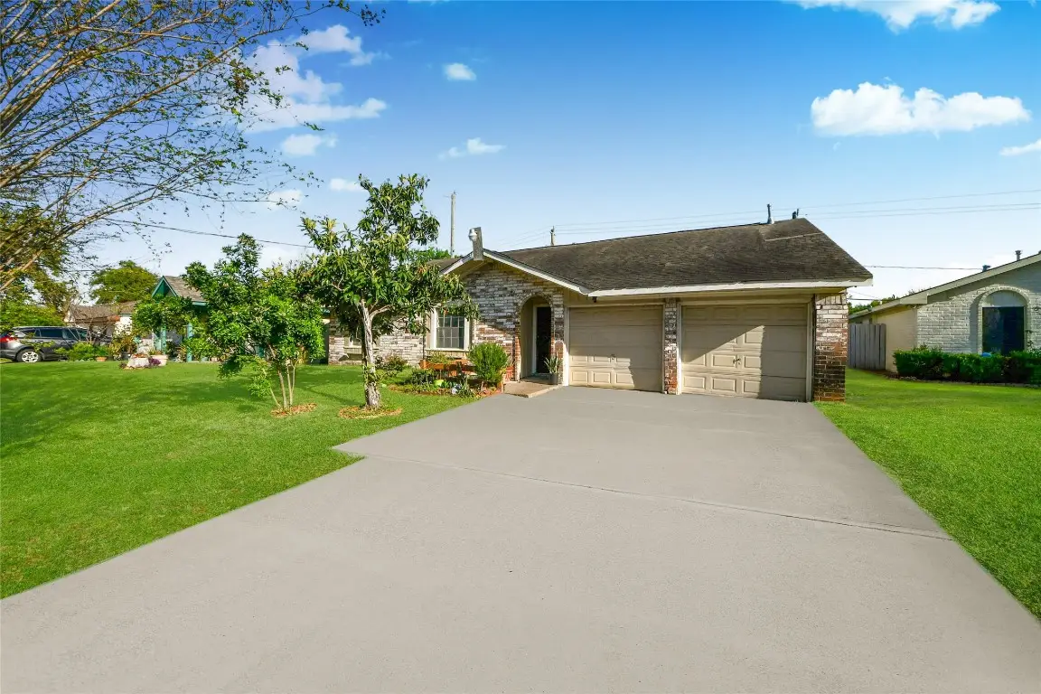 12026 Sela Ln, Houston, TX 77072 - #1