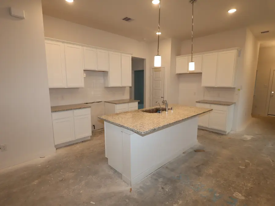 1233 Sacred Light Lane, La Marque, TX 77568 - Image #2