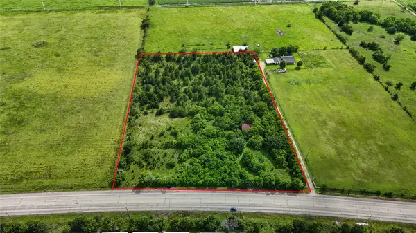 11635 Hwy 36 S, Wallis, TX 77485