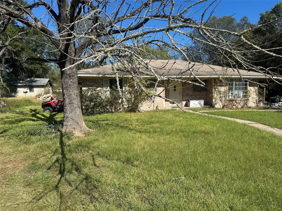 151 E Dillard Street, Trinity, TX 75862 - Image #2