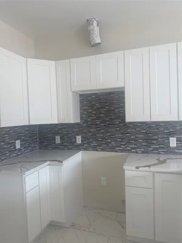 8215 La Porte Road, Houston, TX 77012