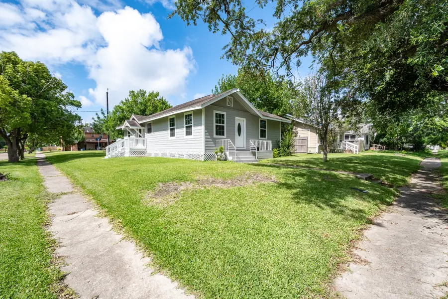 3201 Iowa Street, Baytown, TX 77520 - #3