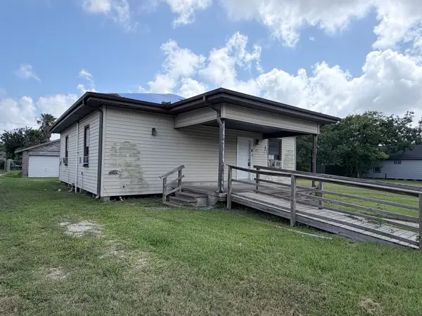 419 W 2nd Street, Freeport, TX 77541