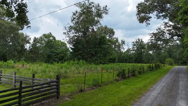 703 County Road 703, Buna, TX 77612