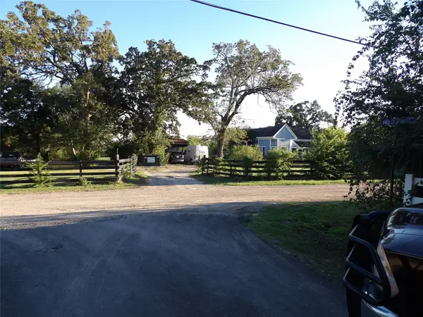 6576 Carrell Street, Shiro, TX 77876