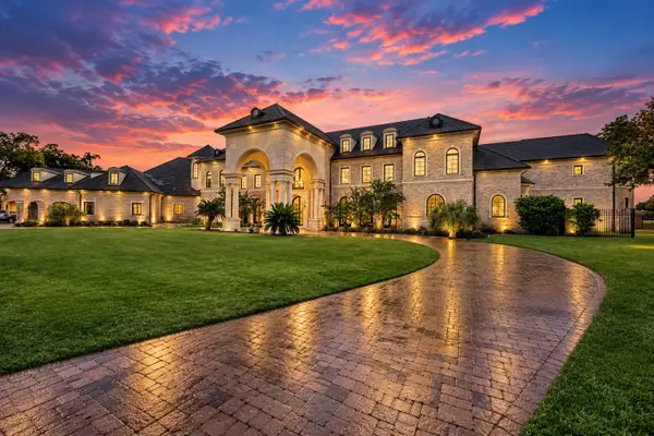 23 Beacon Hill, Sugar Land, TX 77479
