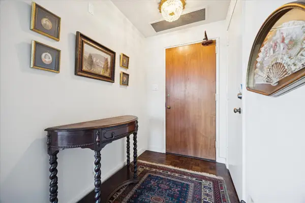 3711 San Felipe Street #2I, Houston, TX 77027