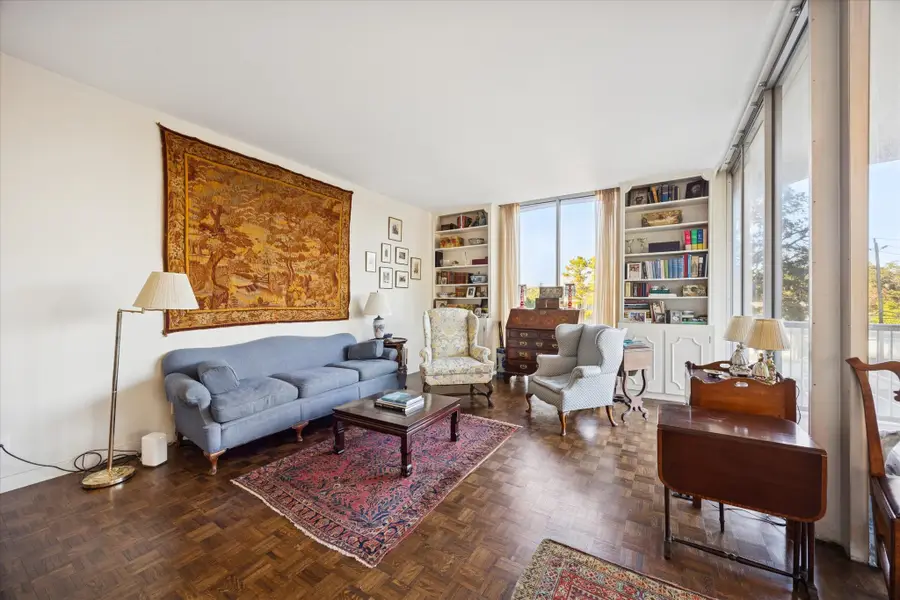 3711 San Felipe Street #2I, Houston, TX 77027 - Image #2