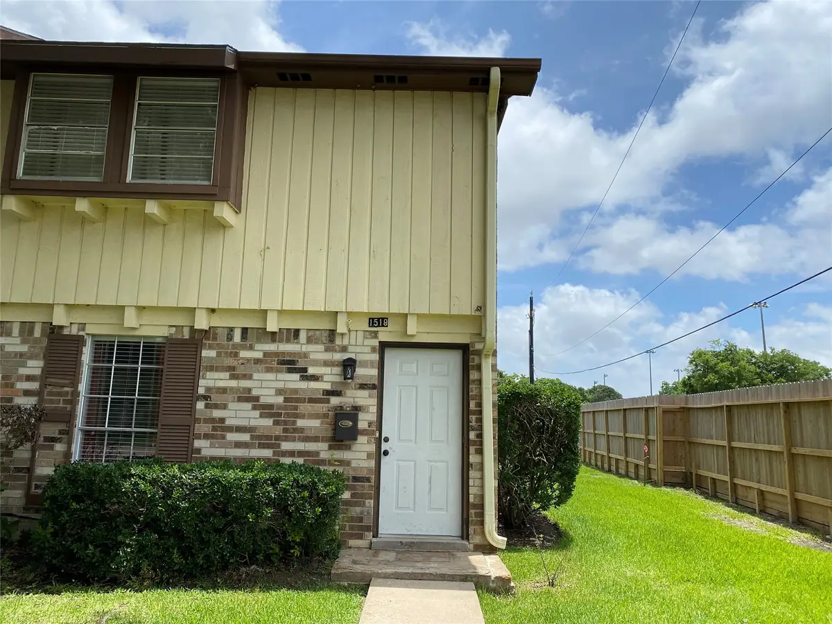 1519 S 8th Street, La Porte, TX 77571 - #1