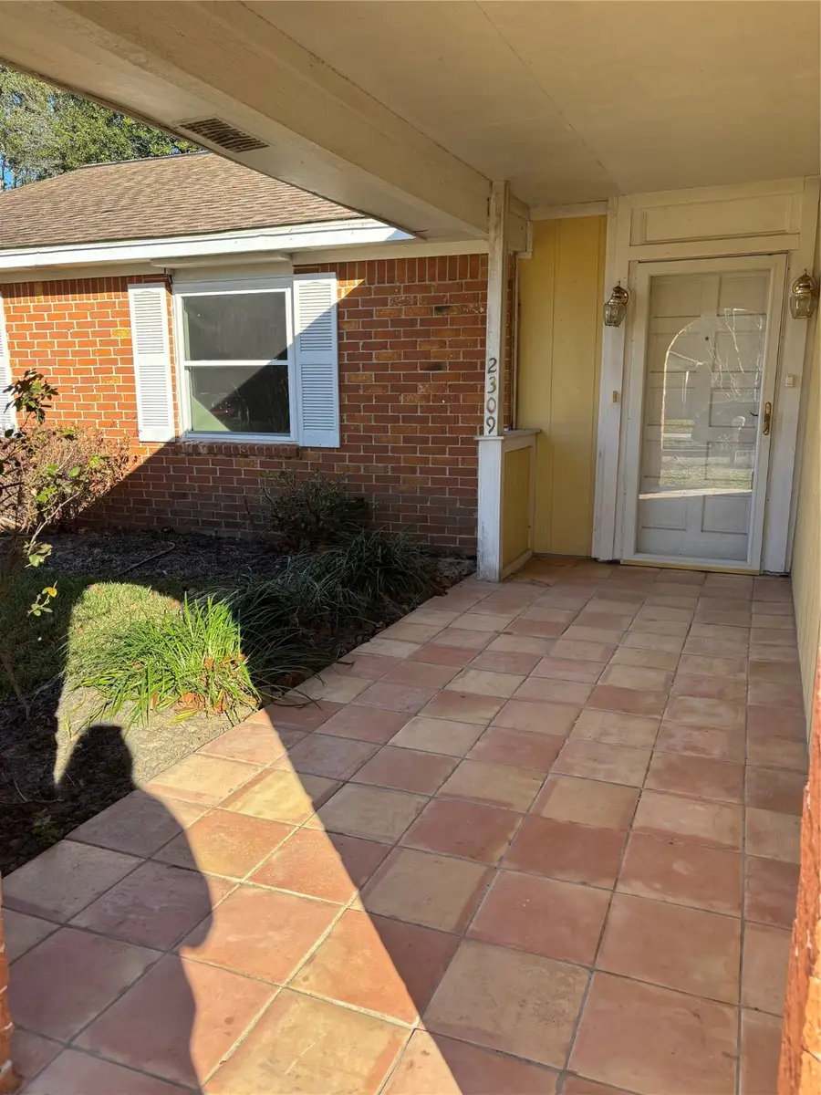 2309 Romayor Court, Pearland, TX 77581 - Image #3