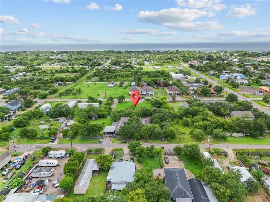 524 12th Street, San Leon, TX 77539 - Image #2