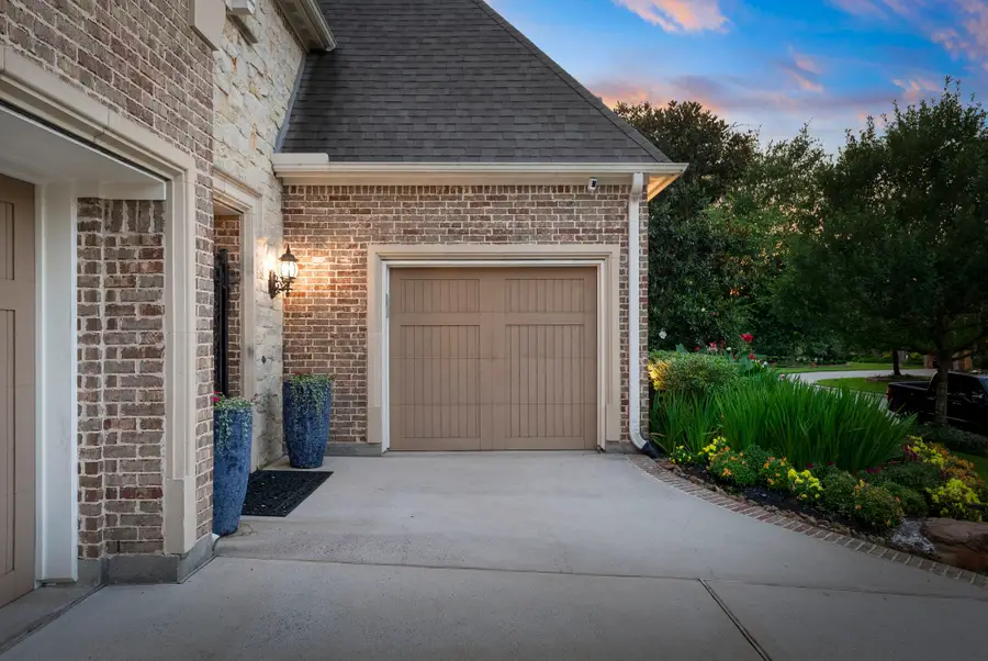 119 W Cresta Bend Place, Spring, TX 77389 - #2