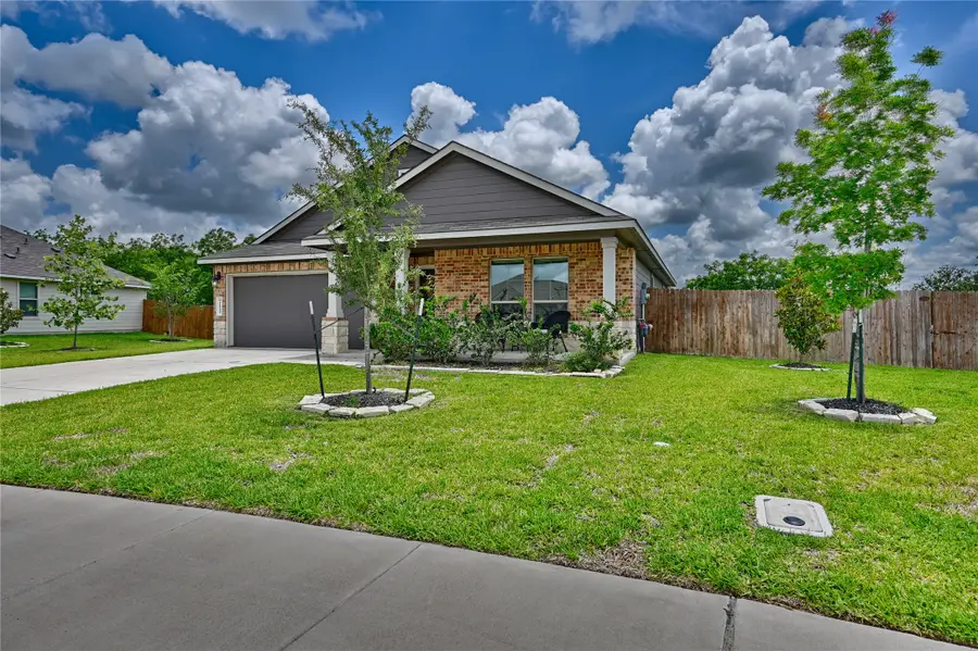 711 Davy Street, Brenham, TX 77833 - #2